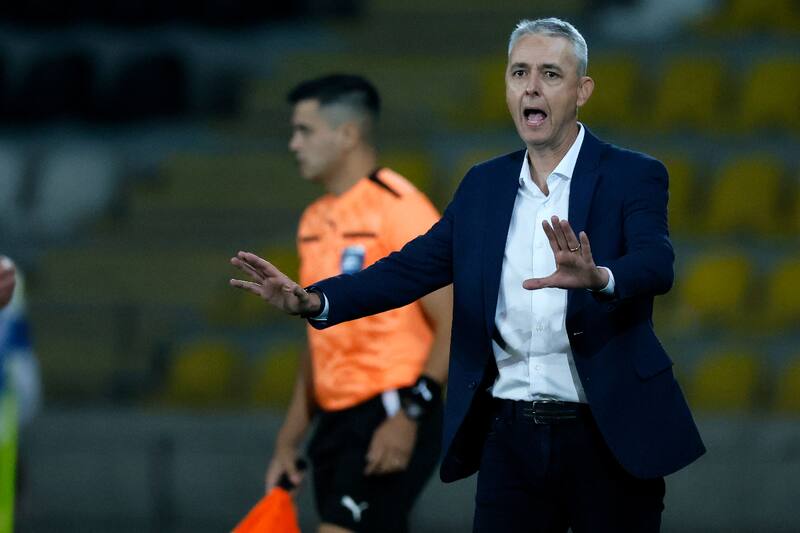 El técnico brasileño aseguró seguir firme para los siguientes desafíos de la UC. (Foto: Aton)
