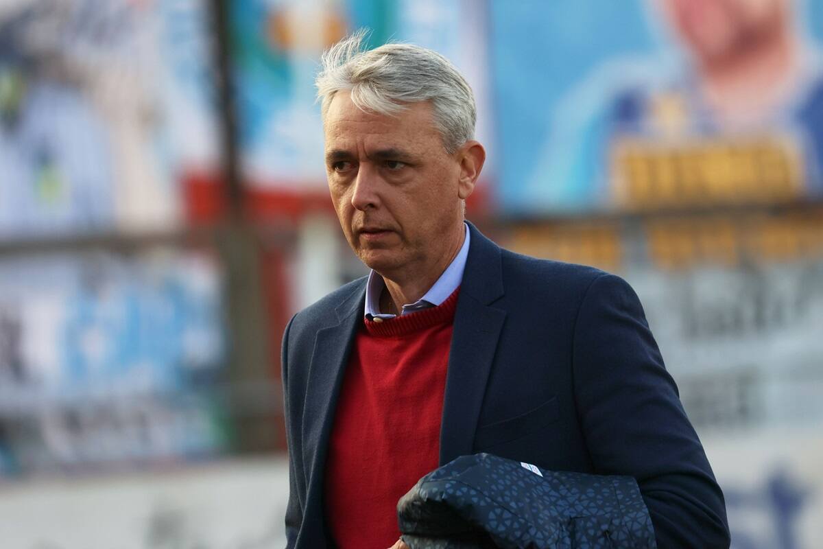 El DT de la UC descartó fichar ahora a un jugador brasileño. (Foto: Aton)