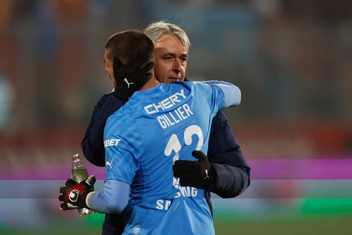 luego del triunfo 2-0 sobre Unión La Calera en el regreso del Campeonato Nacional. (Foto: Aton)