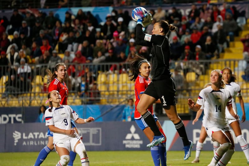 Tiane Endler jugó su último partido por La Roja ante Estados Unidos en el Estadio Sausalito. Foto: Photosport.