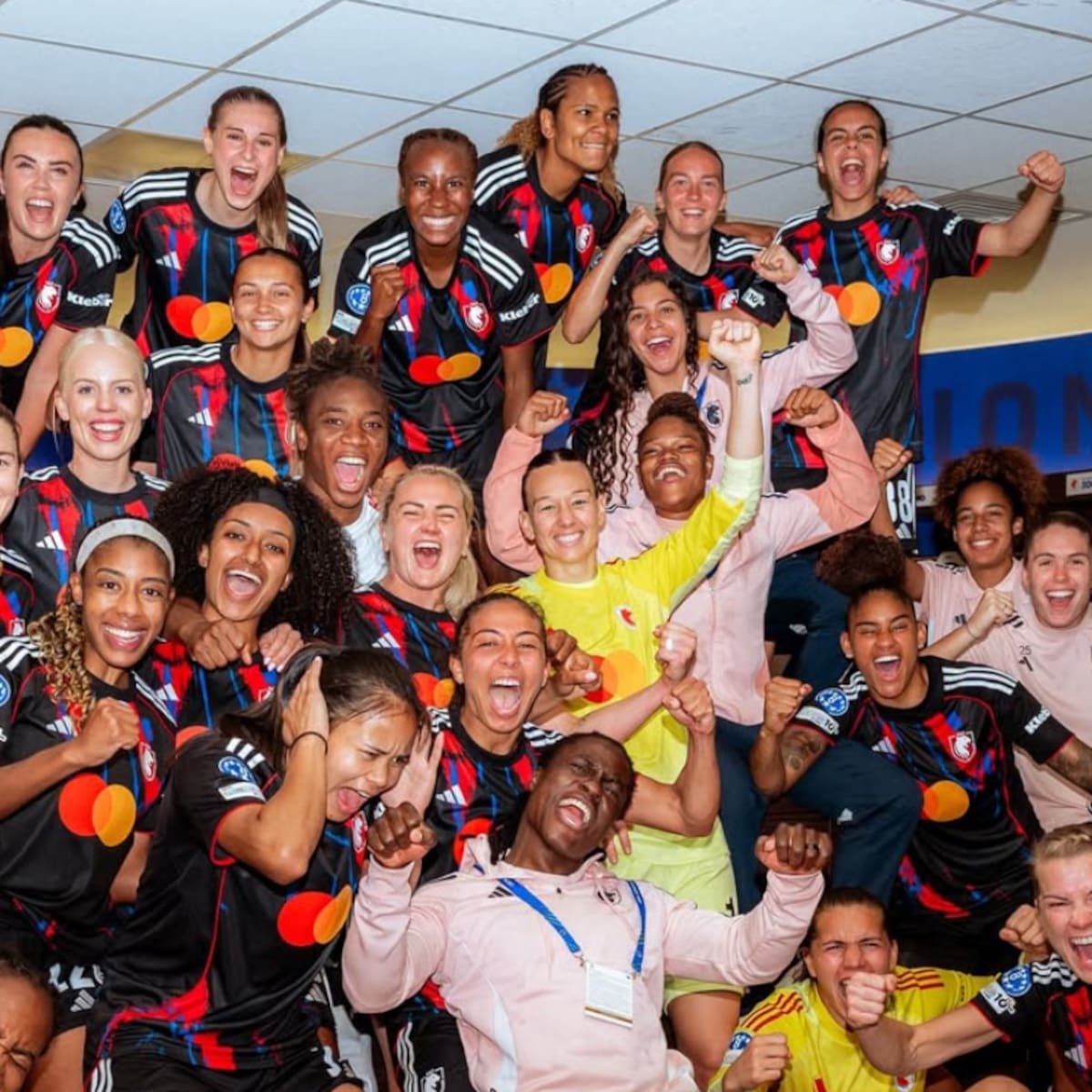 Tiane Endler hace historia y avanza a una nueva final de Champions League con OL Lyonnes