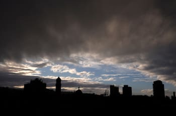 Cielos nublados y vientos: Revisa el pronóstico del clima en Chile para este domingo