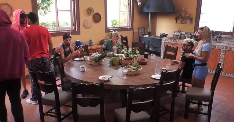 La pelea entre Arturo y Luis en "Tierra Brava".