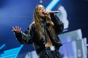 “¿A qué hora canta?”: Critican playback de Tini en el Festival de Viña 2023