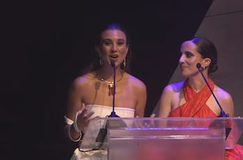 ¿No se sabía la letra? El insólito error de Tita Ureta en la presentación de Fran Maira en los Copihue de Oro