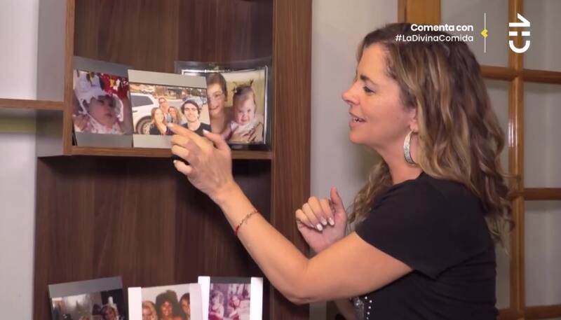 Las postales de su familia. Créditos: CHV.