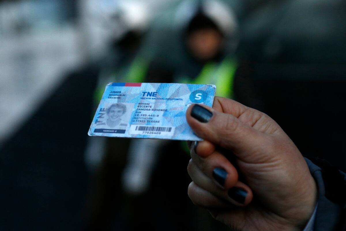Conoce los detalles del proceso de revalidación de la TNE este 2023. Créditos: ATON
