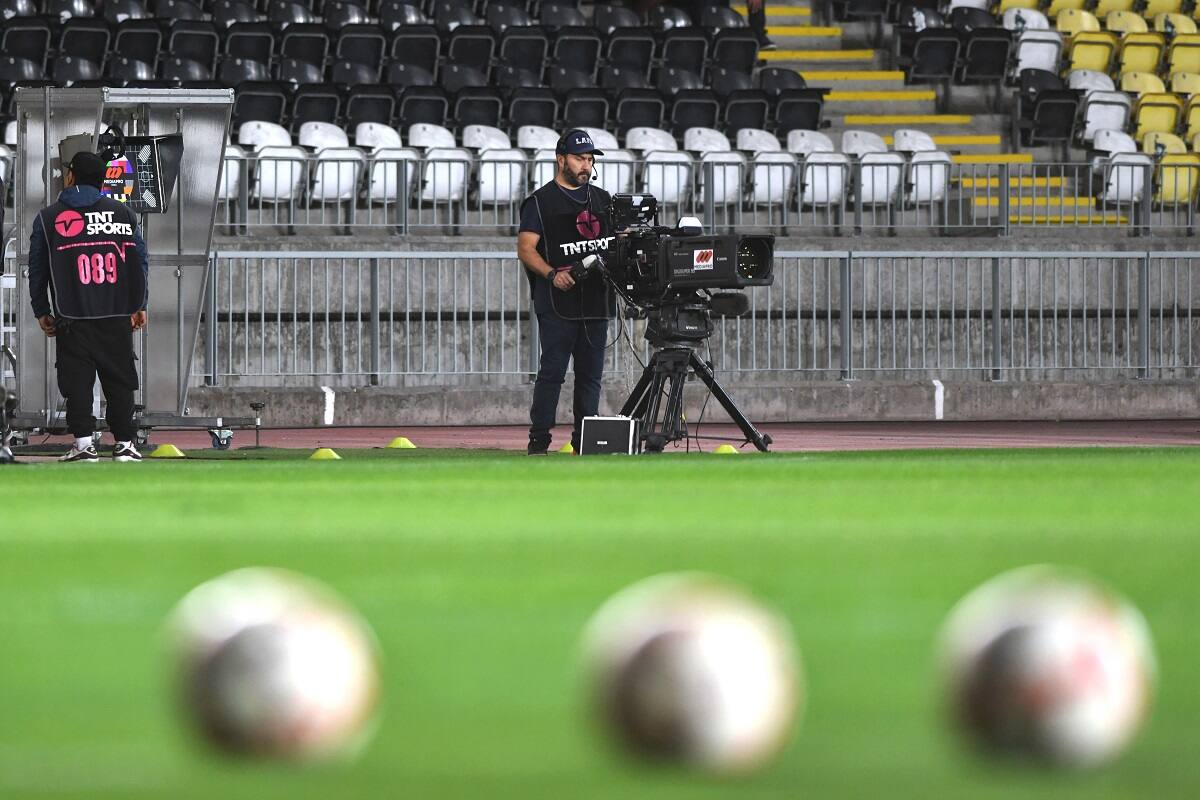 TNT Sports tuvo que recurrir a la creatividad para transmitir la fecha 28 de Primera. Agencia Aton