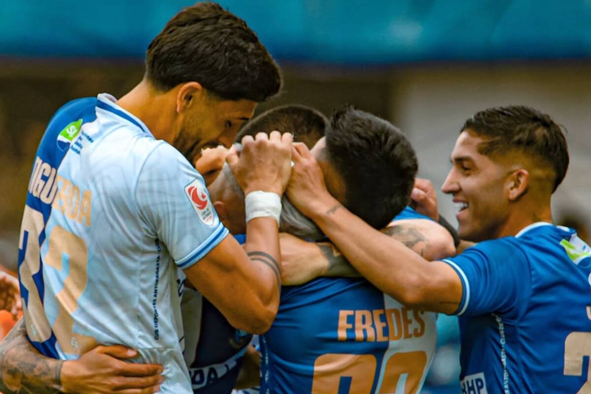 El delantero se despide de Deportes Antofagasta. Foto: @clubdeportesantofagasta.