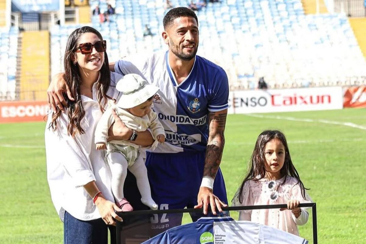 El delantero en Deportes Antofagasta. Foto: @tobifigueroa09 en Instagram.