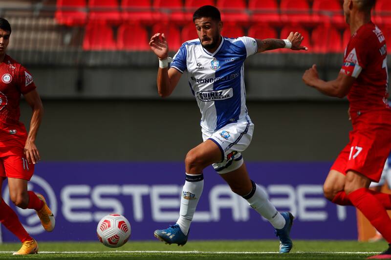 Sifup acusa a Deportes Antofagasta por el no pago de una deuda con el delantero. Foto: Photosport