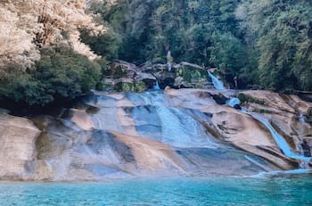Toboganes naturales en Cochamó: Este paraíso oculto en la Región de Los Lagos es perfecto para visitar durante el verano