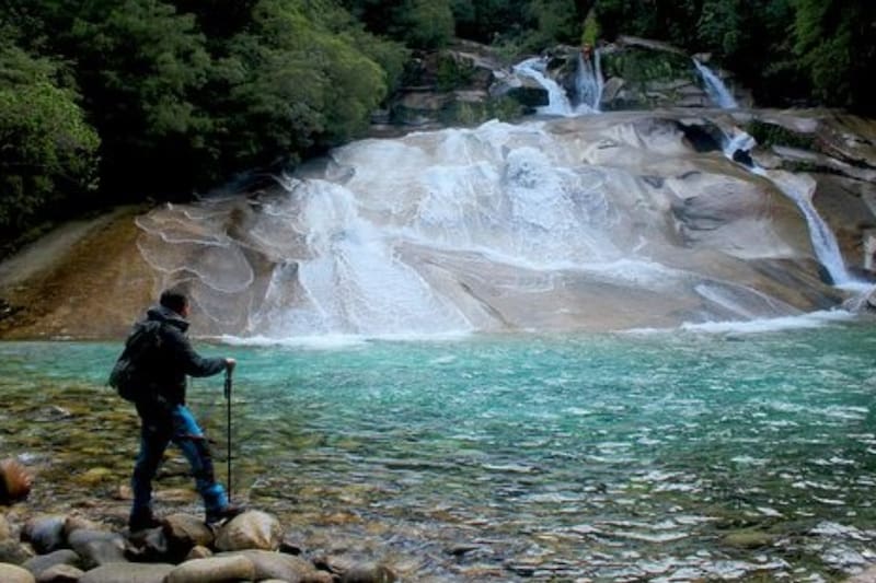 Para llegar a este destino, se debe realizar un trekking de 13 kilómetros, el que demora un mínimo de 3 horas. Foto: Reservas Valle Cochamó.