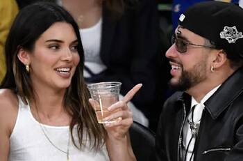 Kendall Jenner confiesa que “ama intensamente” mientras su romance con Bad Bunny se intensifica