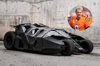 Estrella de la NFL se compró el icónico Batimóvil: la exorbitante cifra que gastó