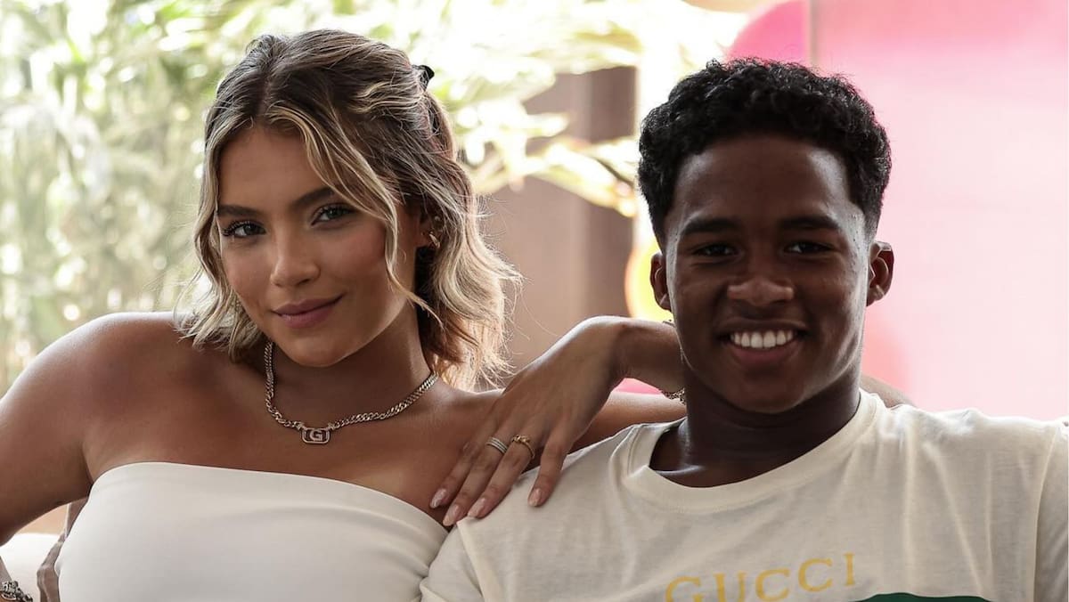 Endrick anunció su matrimonio.