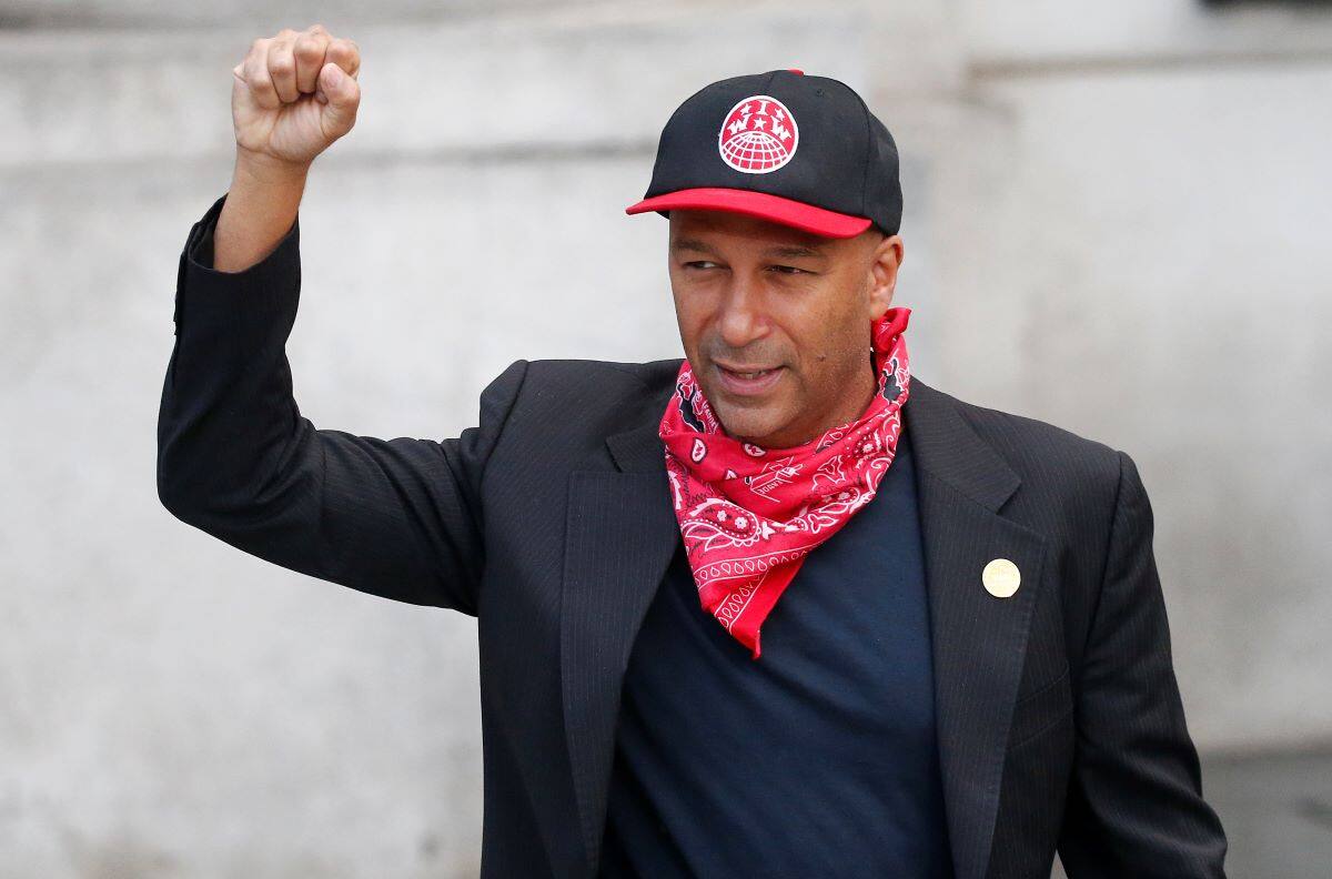 Tom Morello culpó a EE.UU. por el Golpe en Chile y llamó a “hablar en contra del fascismo”