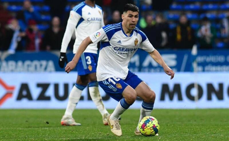 El mediocampista chileno busca protagonismo en Zaragoza.