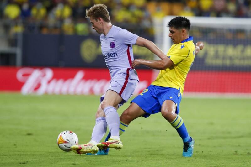 El mediocampista chileno no es considerado en Cádiz.