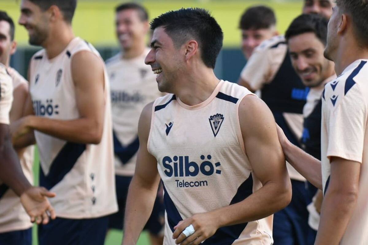 volvió a los entrenamientos con el Cádiz.