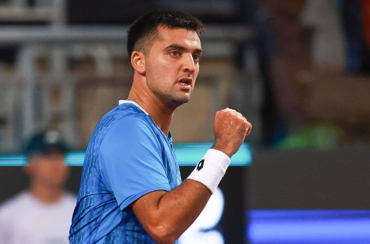 Tomás Barrios elimina a un local y avanza en el Challenger de Montevideo
