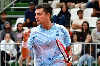 Ya piensa en Wimbledon: Debut triunfal de Tomás Barrios en el Challenger de Nottingham