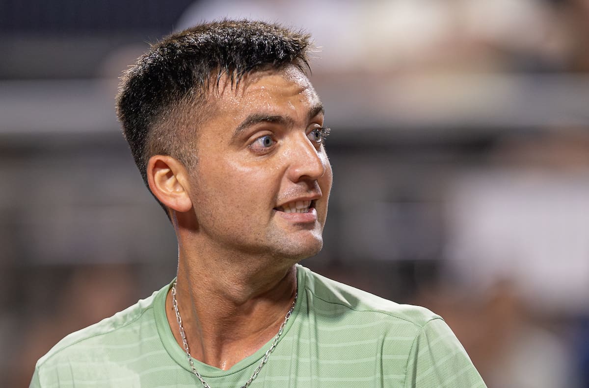 Supo reaccionar: Tomás Barrios salió vivo de su estreno en Mauthausen