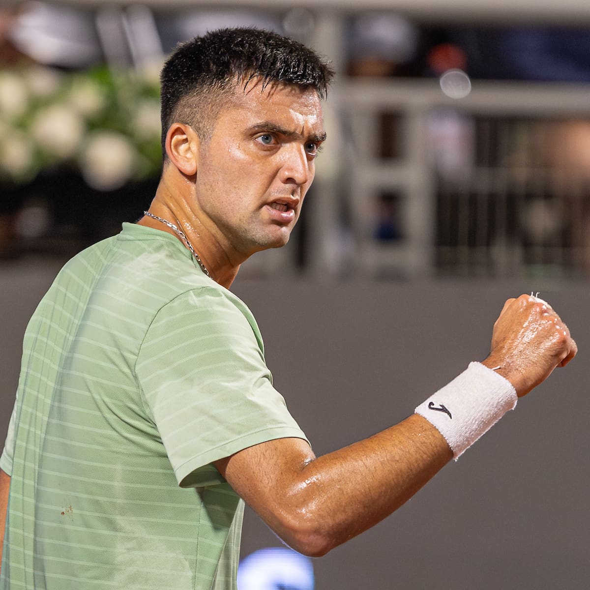 Tomás Barrios avanza a pie firme en Oeiras IV y se instala en cuartos de final