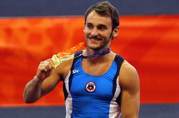 ¿Quién es Tomás González? Edad, pareja y todo lo que debes saber del reconocido gimnasta chileno