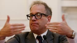 Tomás Jocelyn-Holt es detenido tras agredir a su arrendador: Adeudaría más de $12 millones