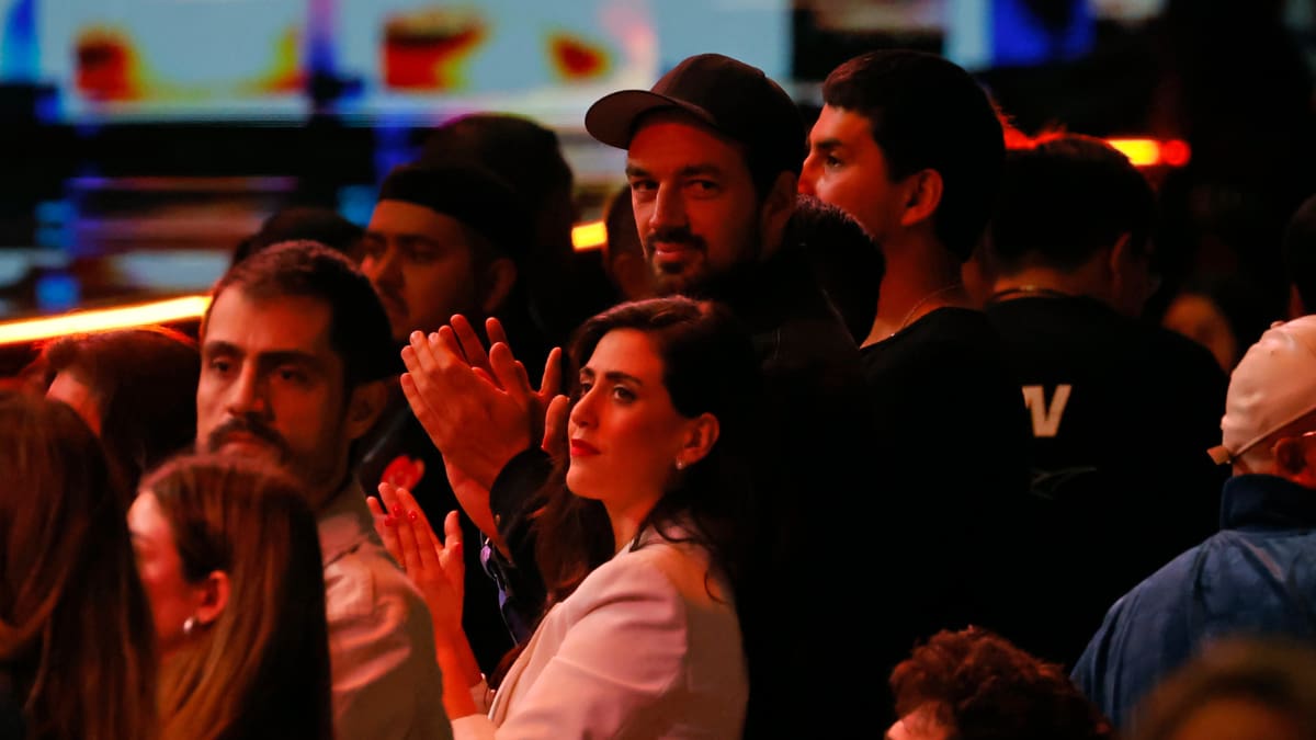 Tomás Vodanovic sorprende haciendo aparición en el Festival de Viña 2025 acompañado por la alcaldesa Macarena Ripamonti
