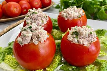 Receta de tomate relleno: esta es la preparación ideal para almorzar durante los días calurosos de verano