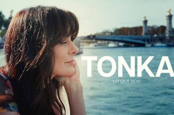 Tonka Tomicic celebra importante reconocimiento a solo días del estreno de su documental en Youtube