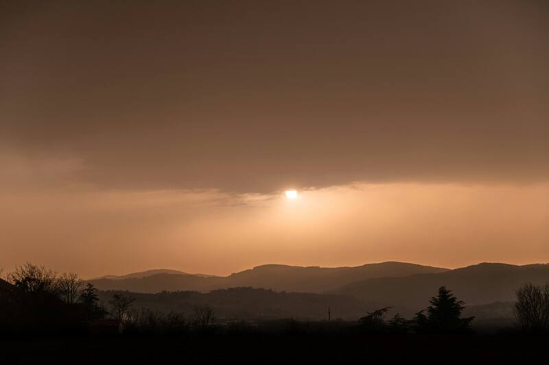 Resvisa si tu región está en la lista y toma previsiones. Créditos: Unsplash.