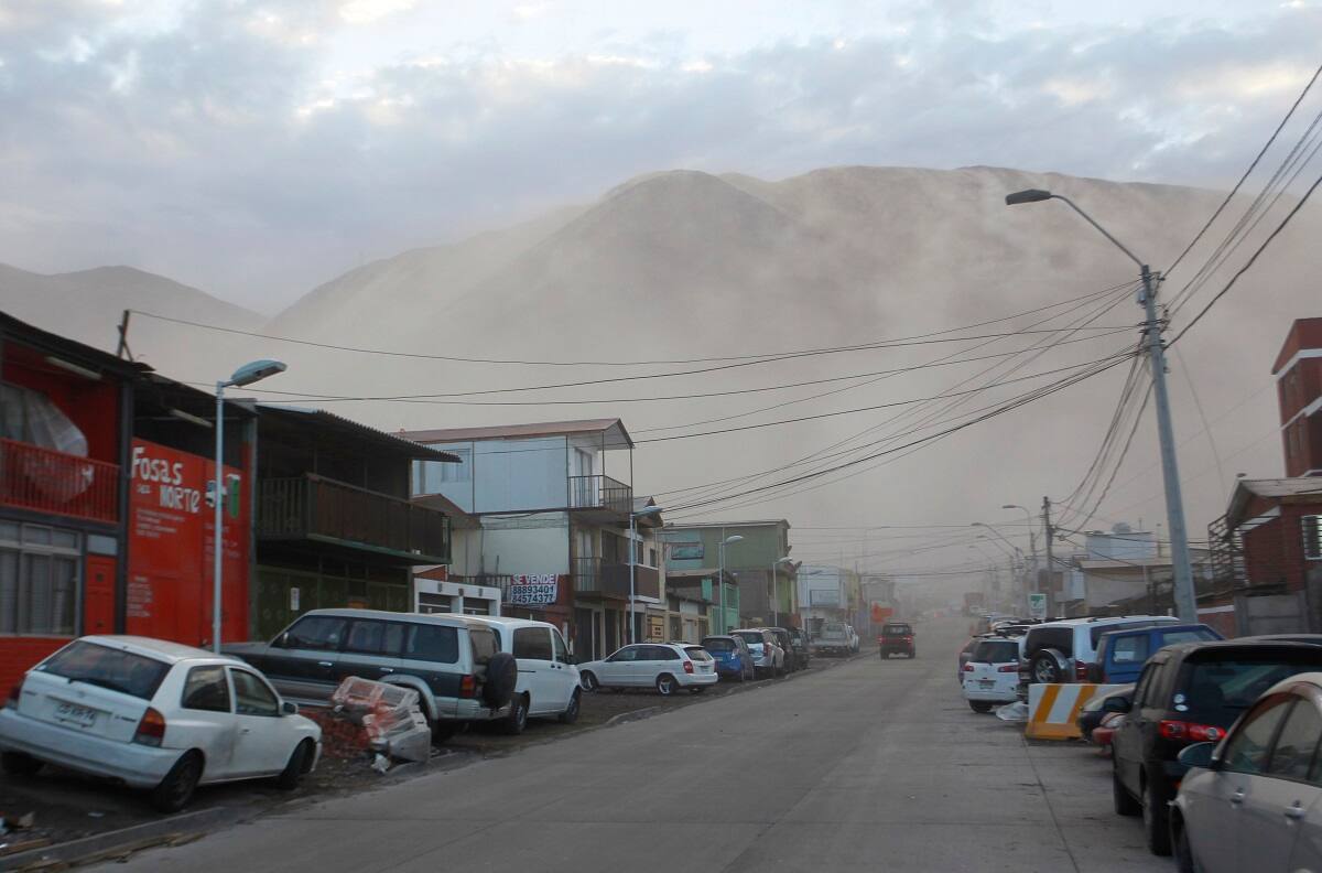 VIDEO | Intensa tormenta de arena en golpea al norte del país