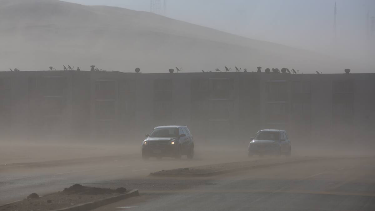 DMC en alerta por vientos de hasta 120 km/h y posibles tormentas de arena en el norte de Chile