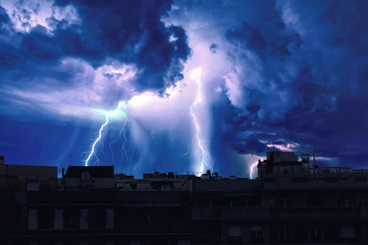 se registra en varias comunas de la Región Metropolitana durante la madrugada de este jueves. Foto: Freepik