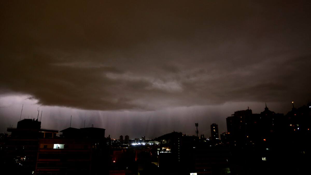 Emiten aviso por tormentas eléctricas en SEIS regiones de Chile: ¿Hasta cuándo rige?