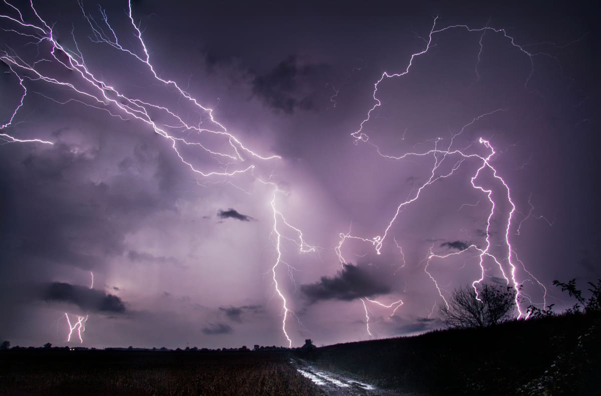 Lluvia en Santiago hoy: DMC advierte por tormentas eléctricas y fuertes ráfagas de viento en estas comunas de la capital