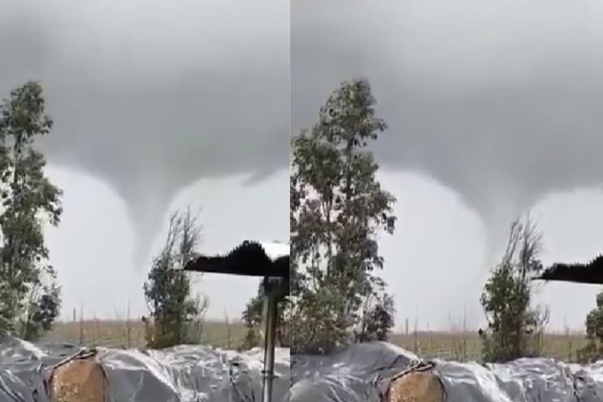 La nube tornádica se reportó cerca de Chillán Viejo. Foto: captura de video.