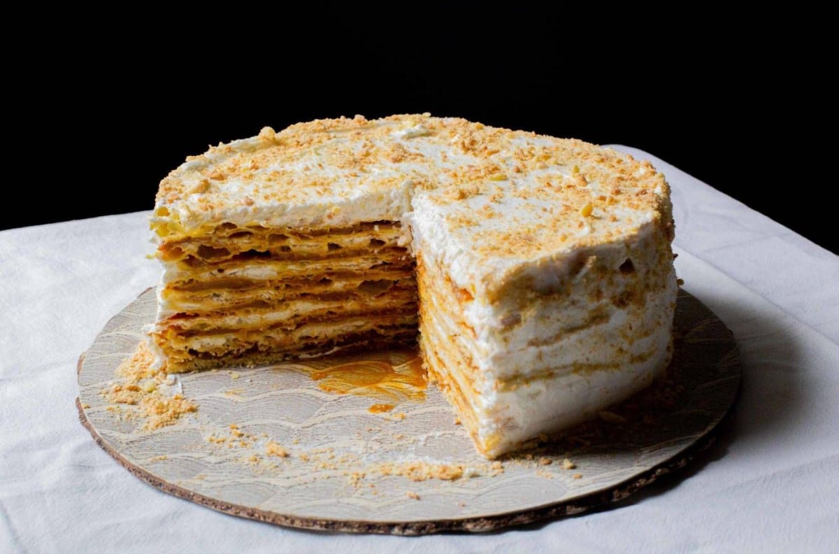 Receta de torta de plátano con solo 4 ingredientes y SIN HORNO