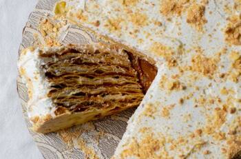 Receta de torta de plátano con galletas: Un antojo fácil, rápido y con ingredientes económicos