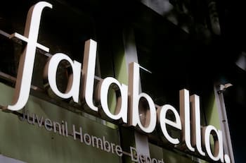 Trabajadores de Falabella iniciaron huelga legal en esta comuna de Chile