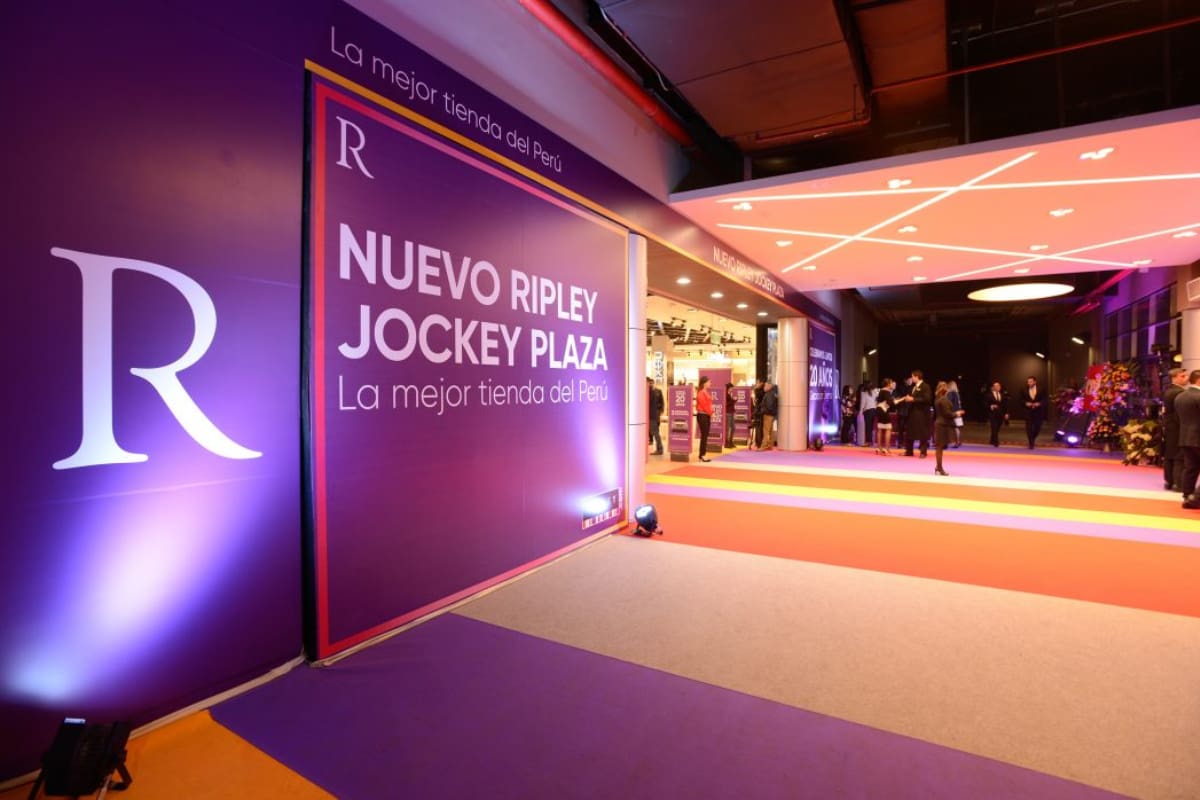 Empresa líder del retail, Ripley, presenta su ofertas laborales para trabajadores en todo Chile.