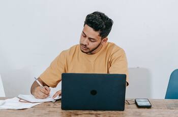 Trabaja en el Estado: Así puedes postular a empleos que pagan hasta más de $2 millones