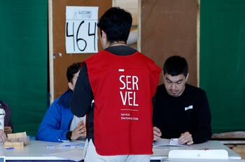 SERVEL busca trabajadores en la RM: Sueldos parten en $1.135.000