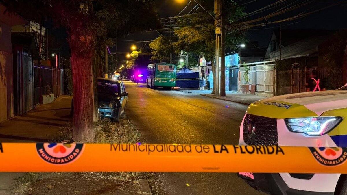 Niña de 11 años murió atropellada por bus de Red tras volver de feria navideña