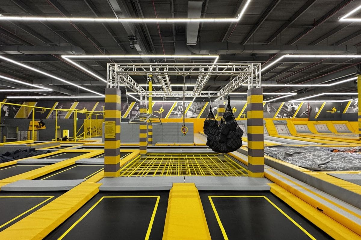 Este recinto es perfecto para disfrutar en otoño y sin pasar frío.
Créditos: Trampoline Park.