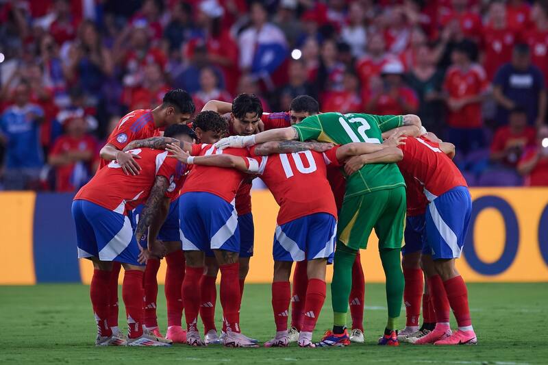 varios jugadores de la Selección Chilena comienzan a definir su futuro.