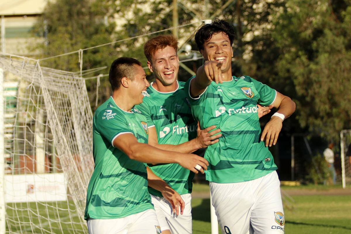 Trasandino de Los Andes es puntero junto a Deportes Limache y Real San Joaquín. Crédito: Campeonatochileno.cl.